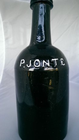 Petere-Jonte-brewery-bottle